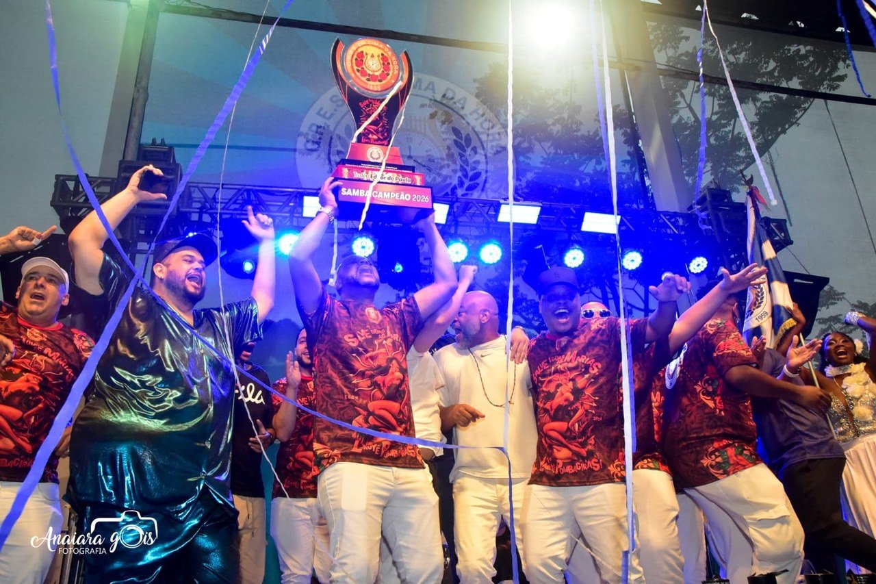 EM CIMA DA HORA ABRE DISPUTA DE SAMBA PARA O CARNAVAL 2027 COM PRÊMIO DE R$