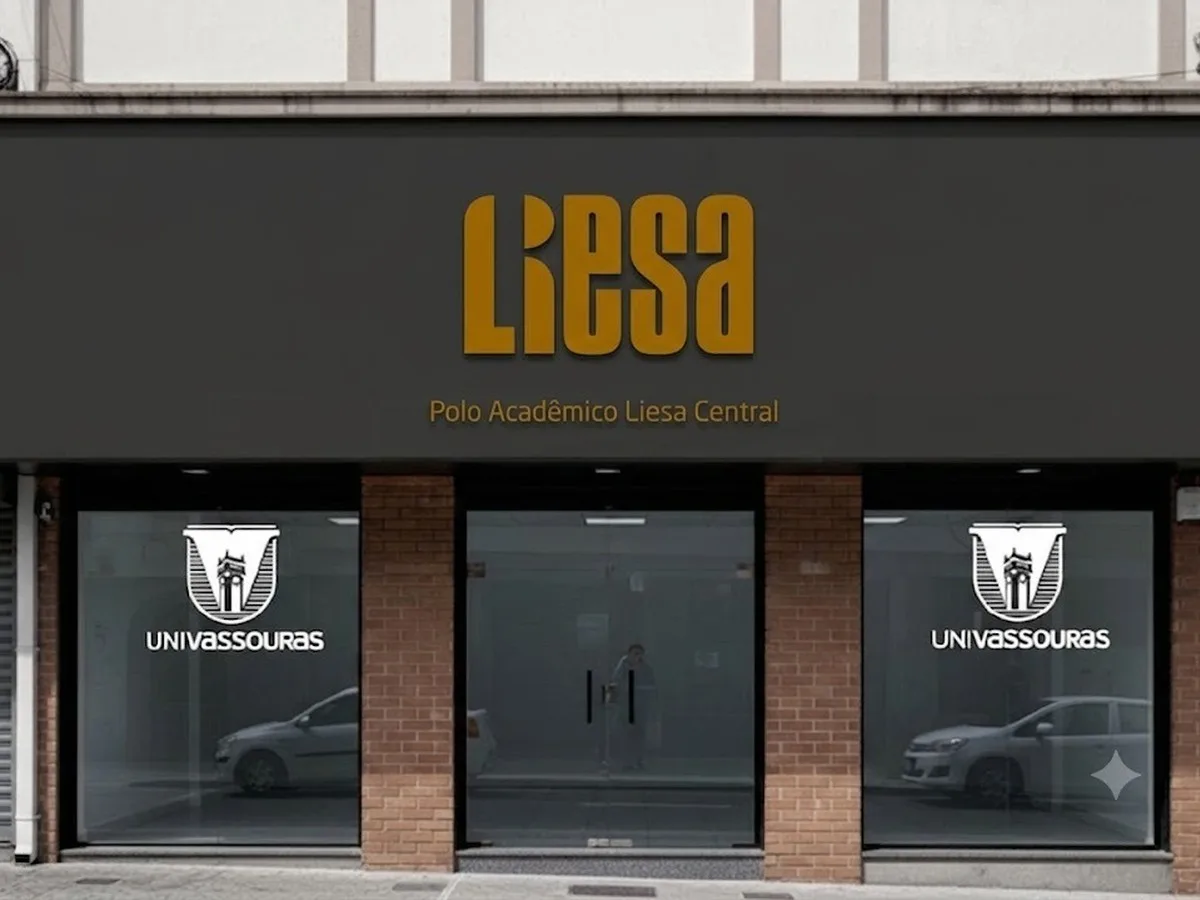 Programa de bolsas da Liesa vai inserir 500 integrantes de escolas de samba do Rio no ensino superior