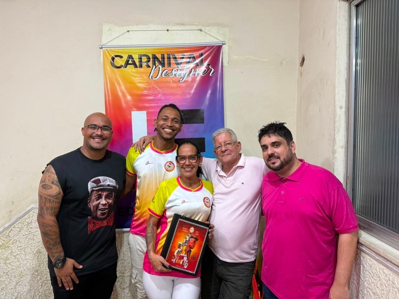 União do Parque Acari entrega figurinos para o Carnaval 2027