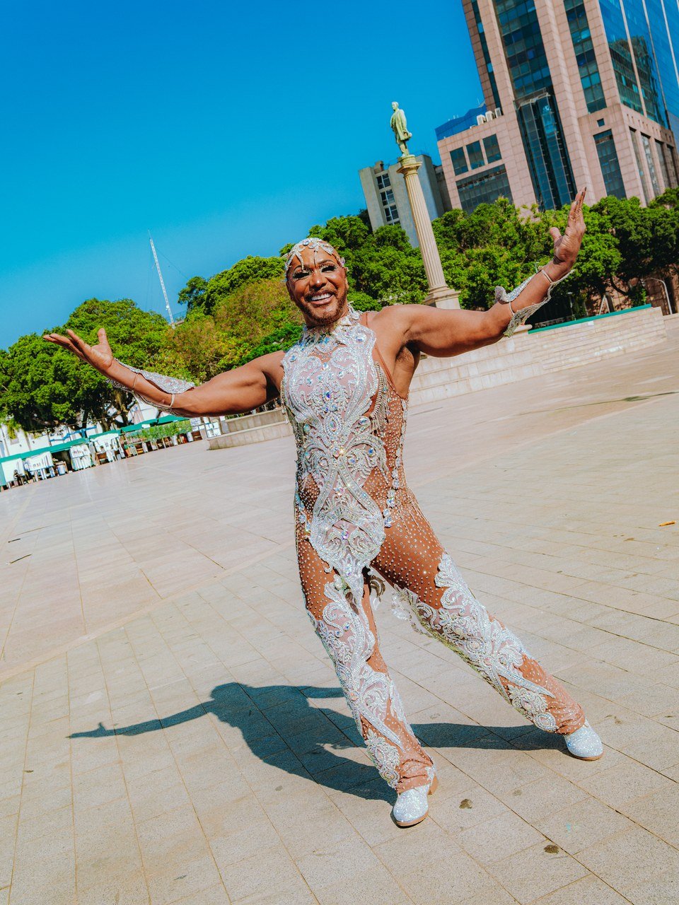Com flash mob, Rio Carnaval anuncia que os sambas de 2027 vêm aí: álbum sai em 29 de outubro