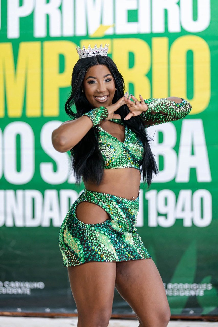 Império da Tijuca anuncia coroação de Anna Karolina, a Karol, como rainha de bateria para o Carnaval 2027