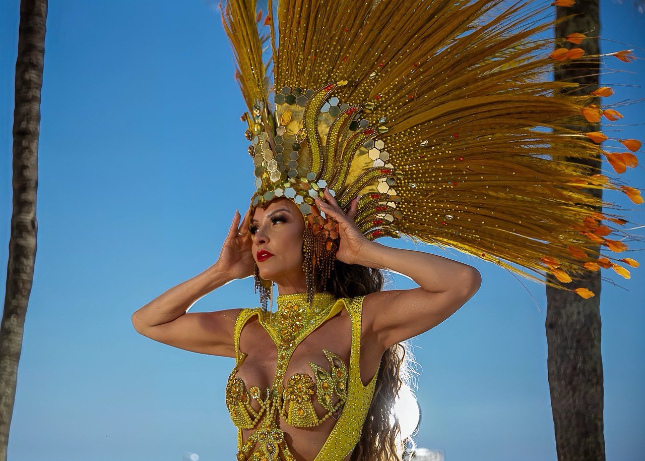 Karina Lamarr fará estreia como rainha da Unidos de Bangu no Carnaval 2027