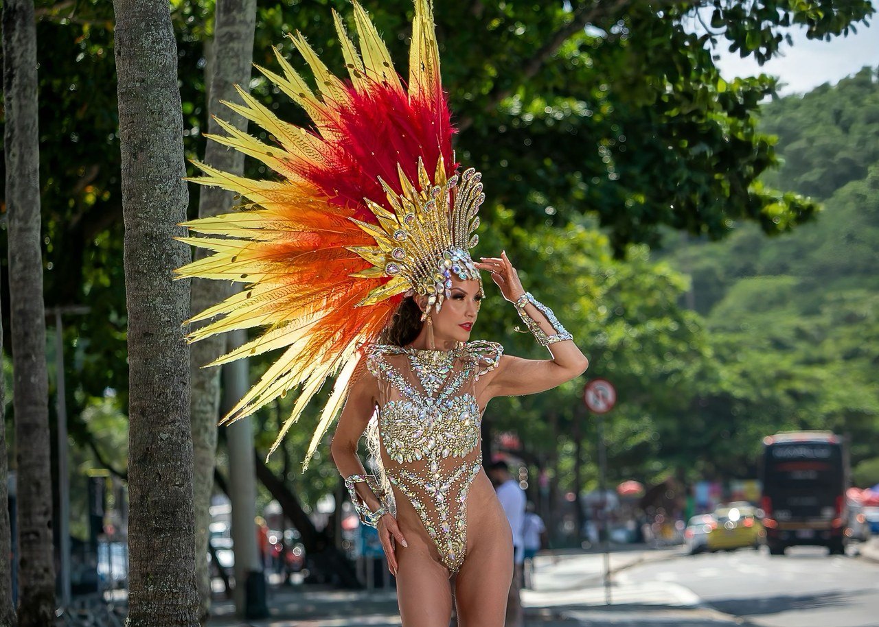 Karina Lamarr fará estreia como rainha da Unidos de Bangu no Carnaval 2027