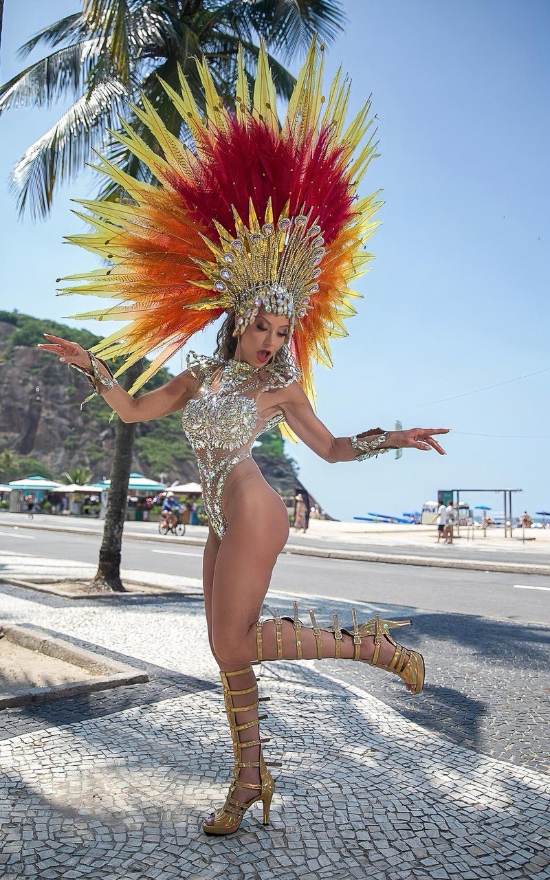 Karina Lamarr fará estreia como rainha da Unidos de Bangu no Carnaval 2027