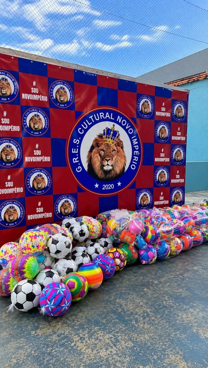 Novo Império realiza Festa das Crianças com distribuição de doces e brinquedos em Oswaldo Cruz