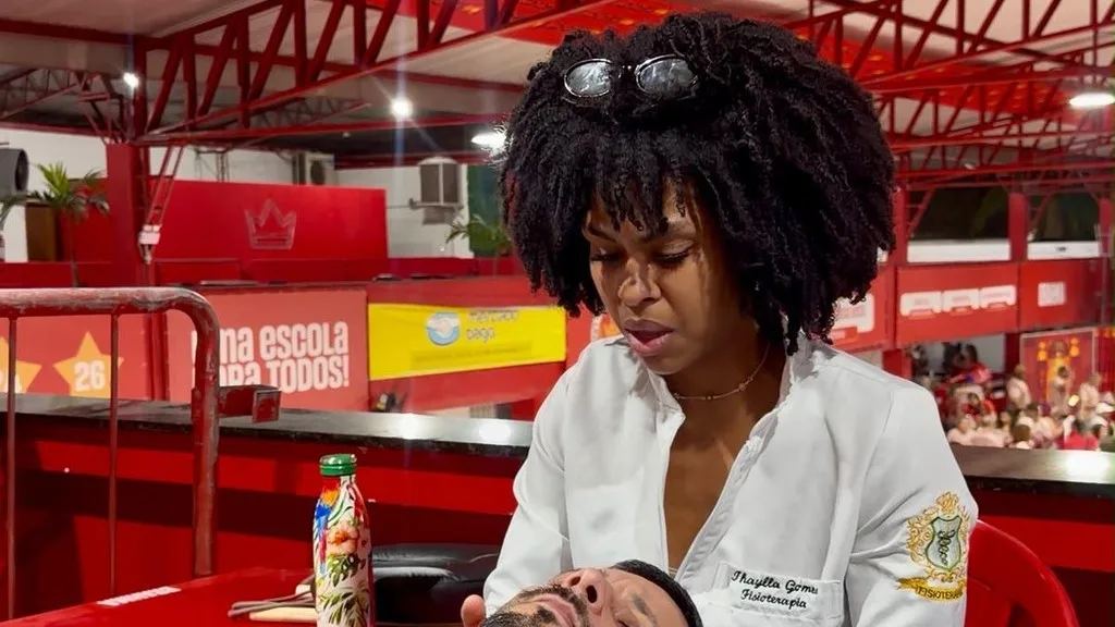 Ritmistas da Viradouro Recebem Atendimento com Estudantes de Fisioterapia Antes dos Ensaios