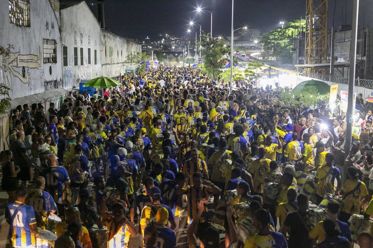 Unidos da Tijuca inicia temporada de ensaios de rua nesta quinta-feira